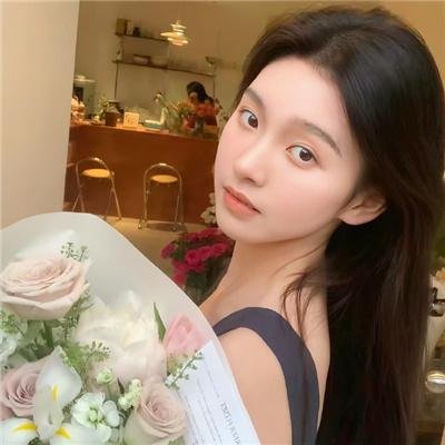 不只是闺蜜海报